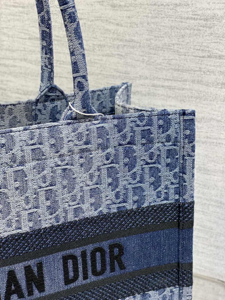 Medium Dior Book Tote M1296 Blue Denim Dior Oblique Jacquard - Default Title - View 8