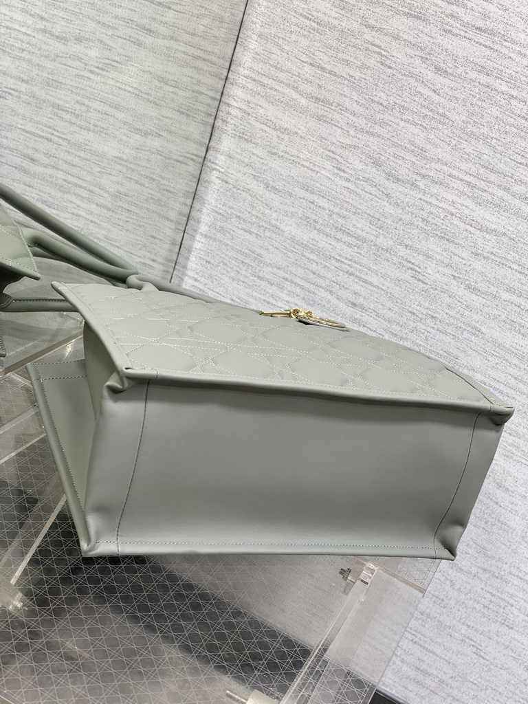 Medium Dior Book Tote M1296 Gray Macrocannage Calfskin - Default Title - View 4