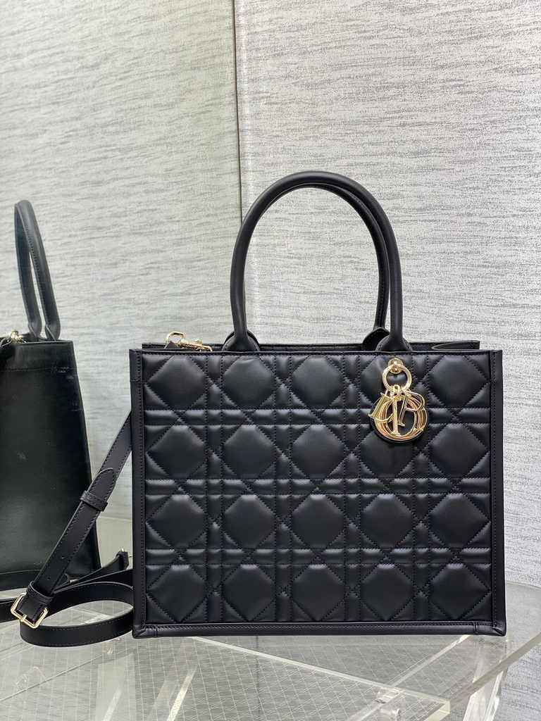 Medium Dior Book Tote M1296 Black Macrocannage Calfskin - Default Title - View 1