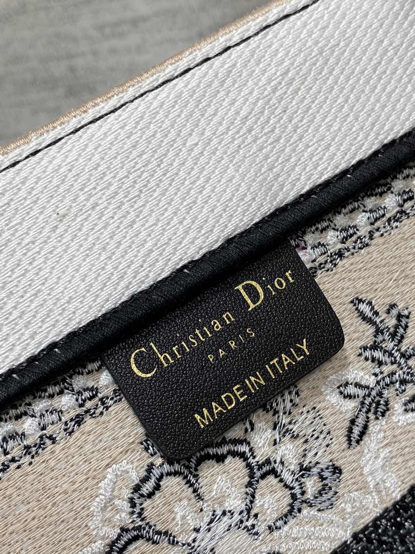 Medium Dior Book Tote M1296 Beige Butterfly Bandana Embroidery