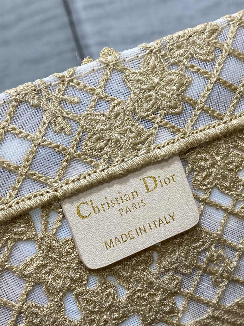 Medium Dior Book Tote M1296 Beige Flower Embroidery