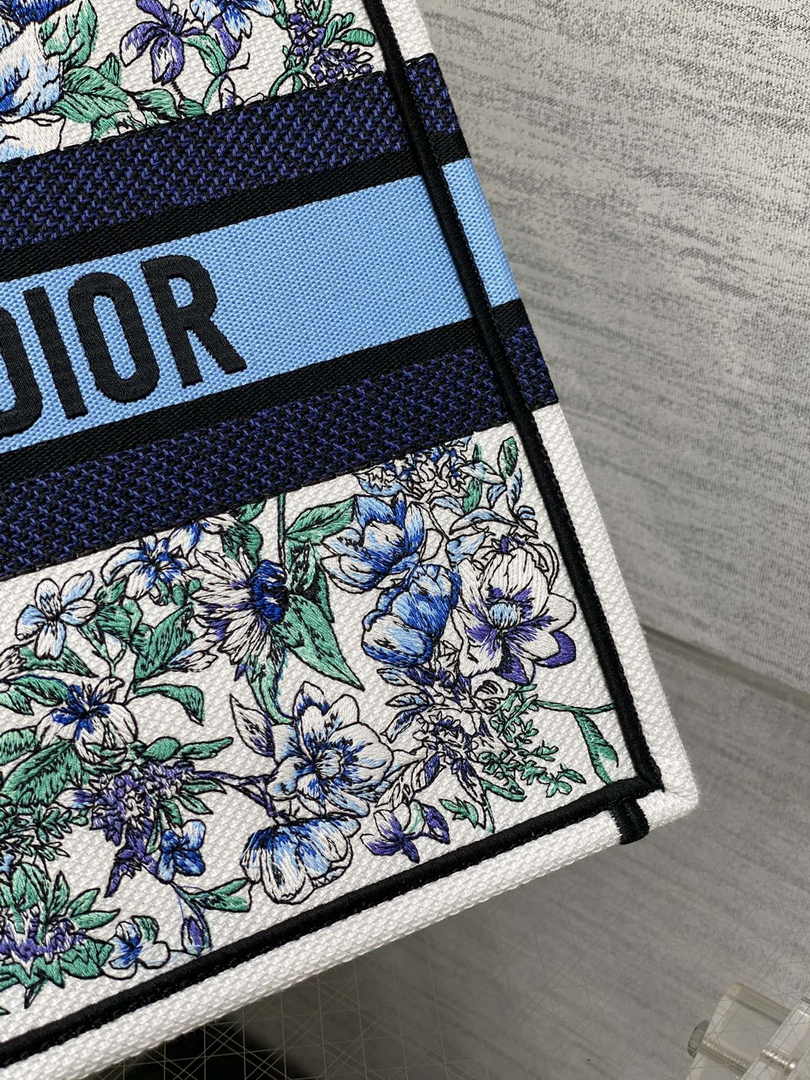 Medium Dior Book Tote M1296 Blue Flower Embroidery