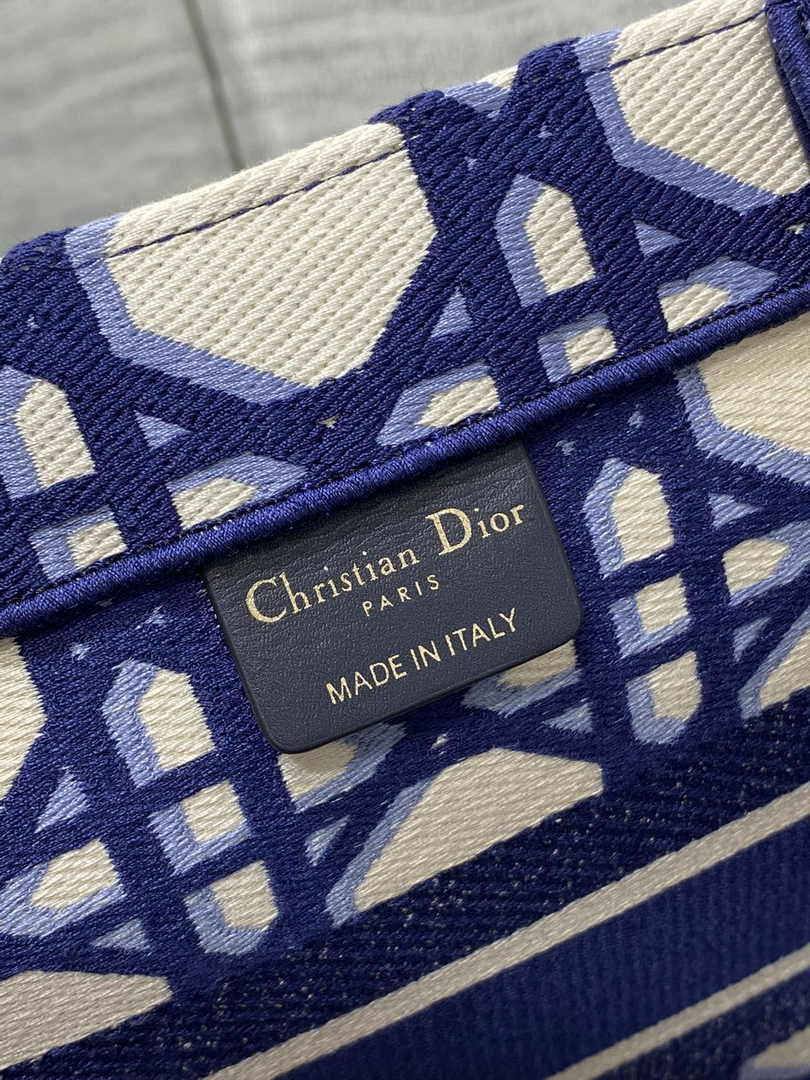Dior Medium Book Tote M1296 Embroidery M20T9