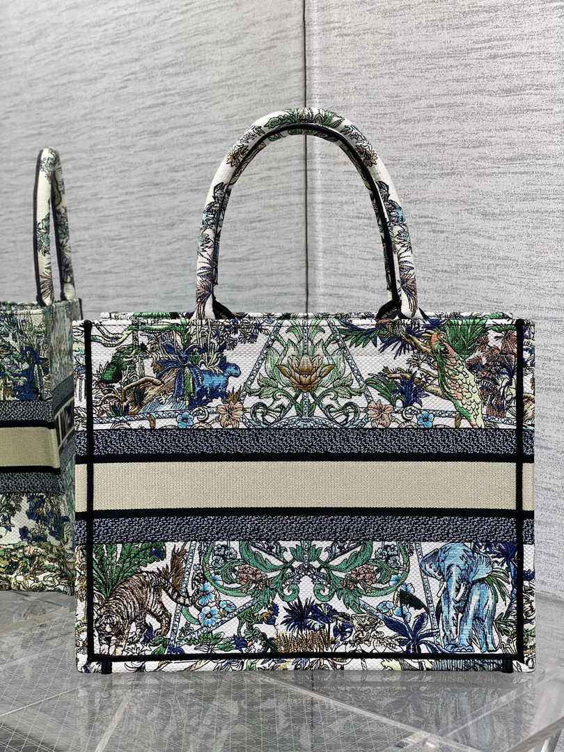 Dior Medium Book Tote M1296 Embroidery A