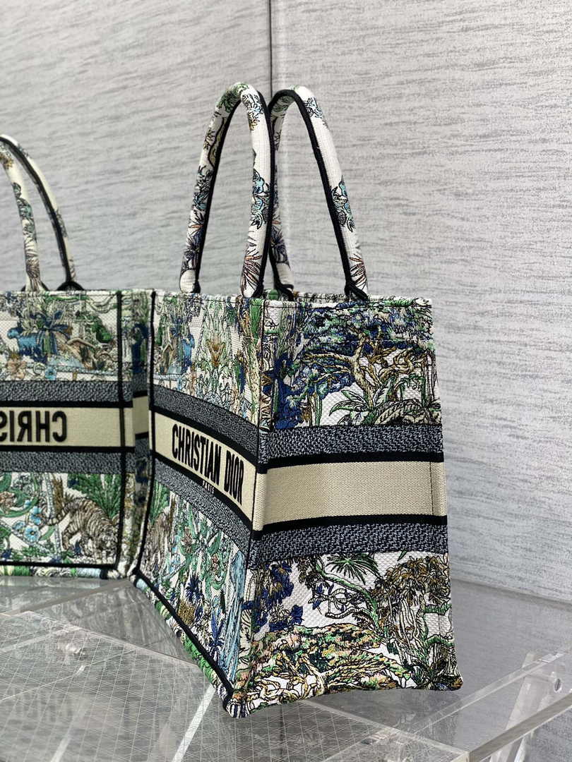 Dior Medium Book Tote M1296 Embroidery A