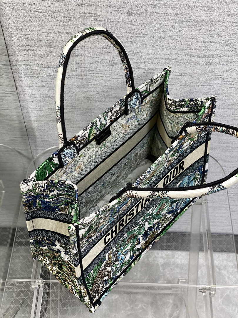 Dior Medium Book Tote M1296 Embroidery A