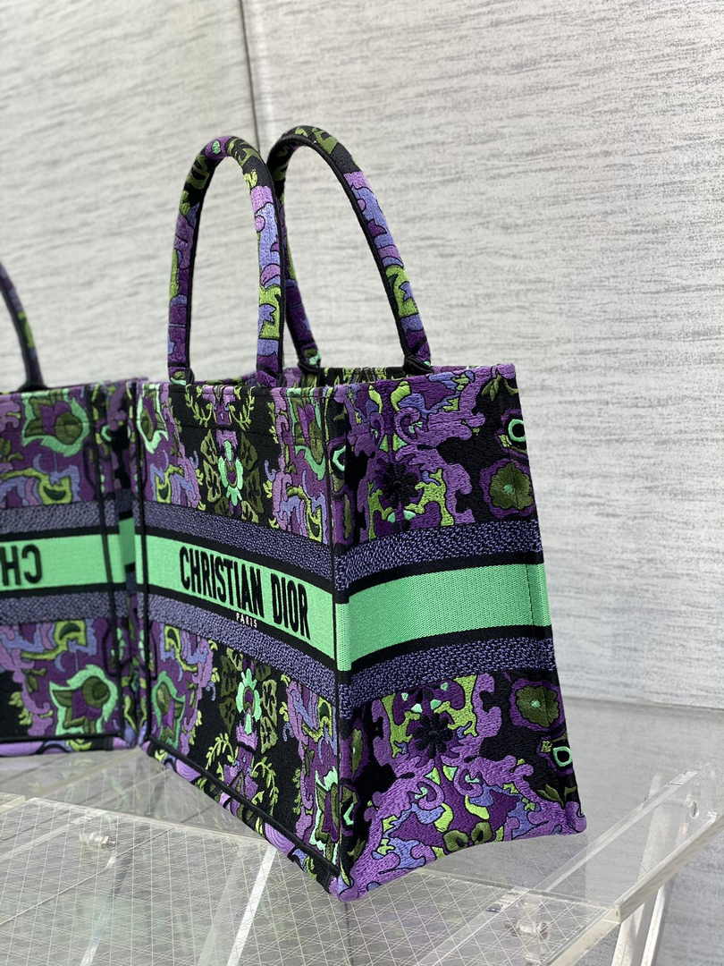 Dior Medium Book Tote M1296 Embroidery B