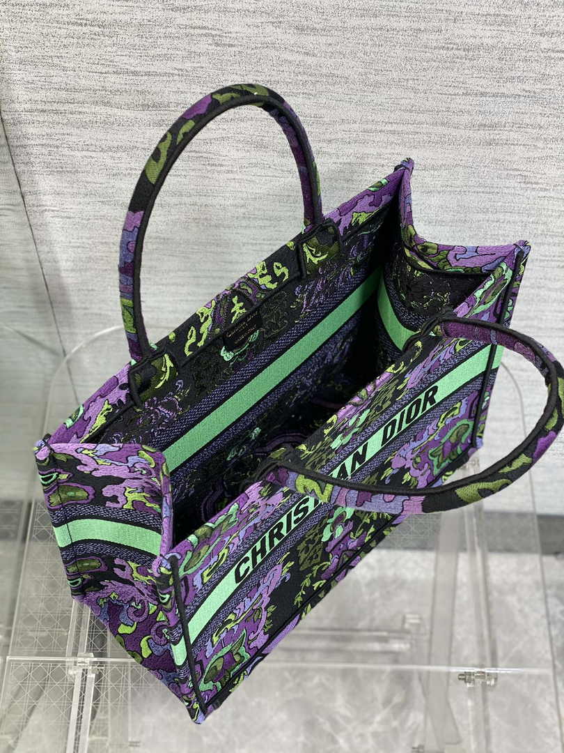 Dior Medium Book Tote M1296 Embroidery B