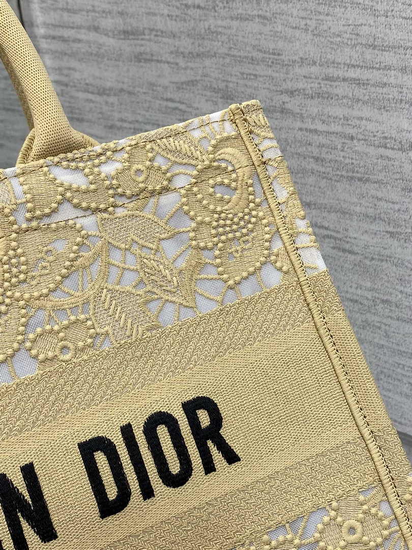 Dior Medium Book Tote M1296 Beige Flower Embroidery