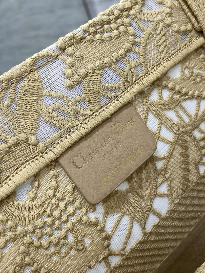 Dior Medium Book Tote M1296 Beige Flower Embroidery