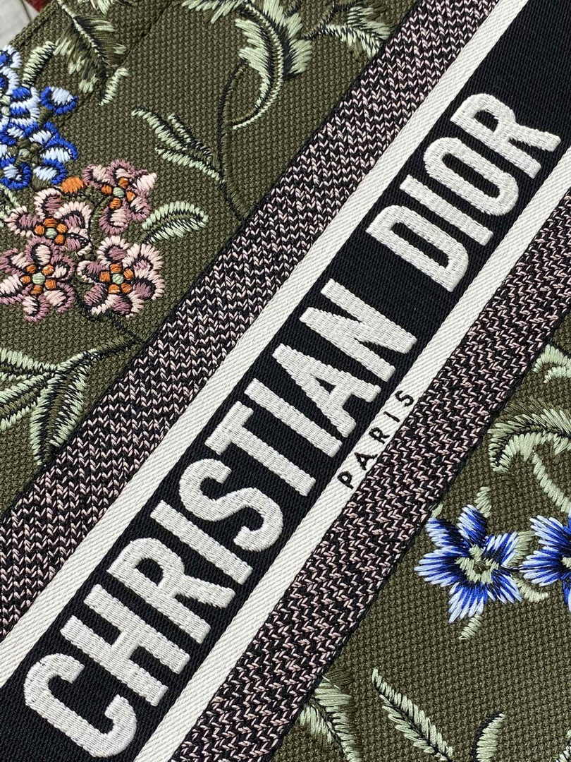 Dior Medium Book Tote M1296 Embroidery C