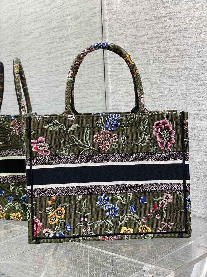 Dior Medium Book Tote M1296 Embroidery C