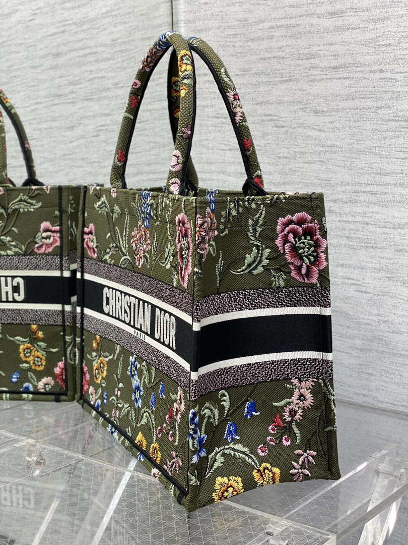 Dior Medium Book Tote M1296 Embroidery C