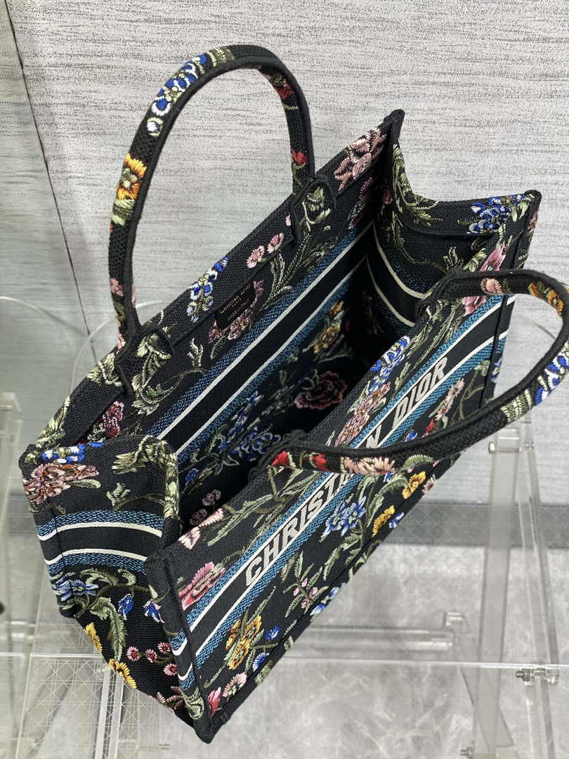 Dior Medium Book Tote M1296 Embroidery E