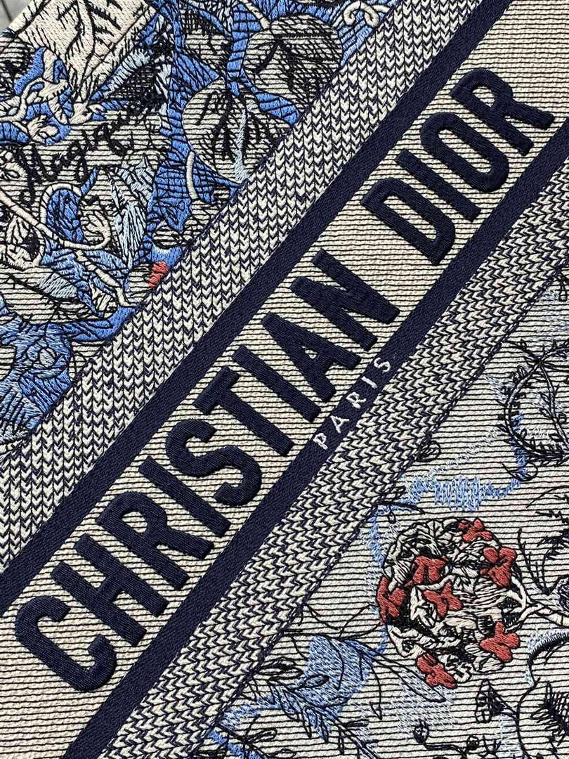 Dior Medium Book Tote M1296 Embroidery H