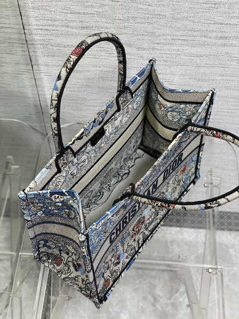 Dior Medium Book Tote M1296 Embroidery H