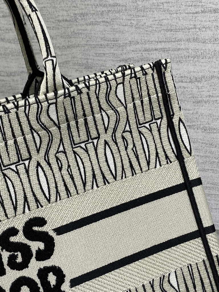 Medium Dior Book Tote M1296 Beige Miss Dior Allover Embroidery - Default Title - View 8