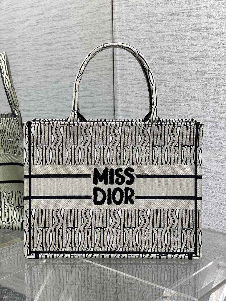 Medium Dior Book Tote M1296 Beige Miss Dior Allover Embroidery - Default Title - View 2