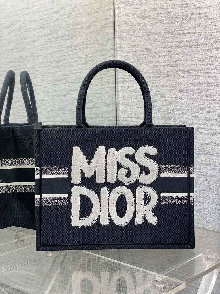 Medium Dior Book Tote M1296 Black Miss Dior Graffiti Embroidery - Default Title - View 1