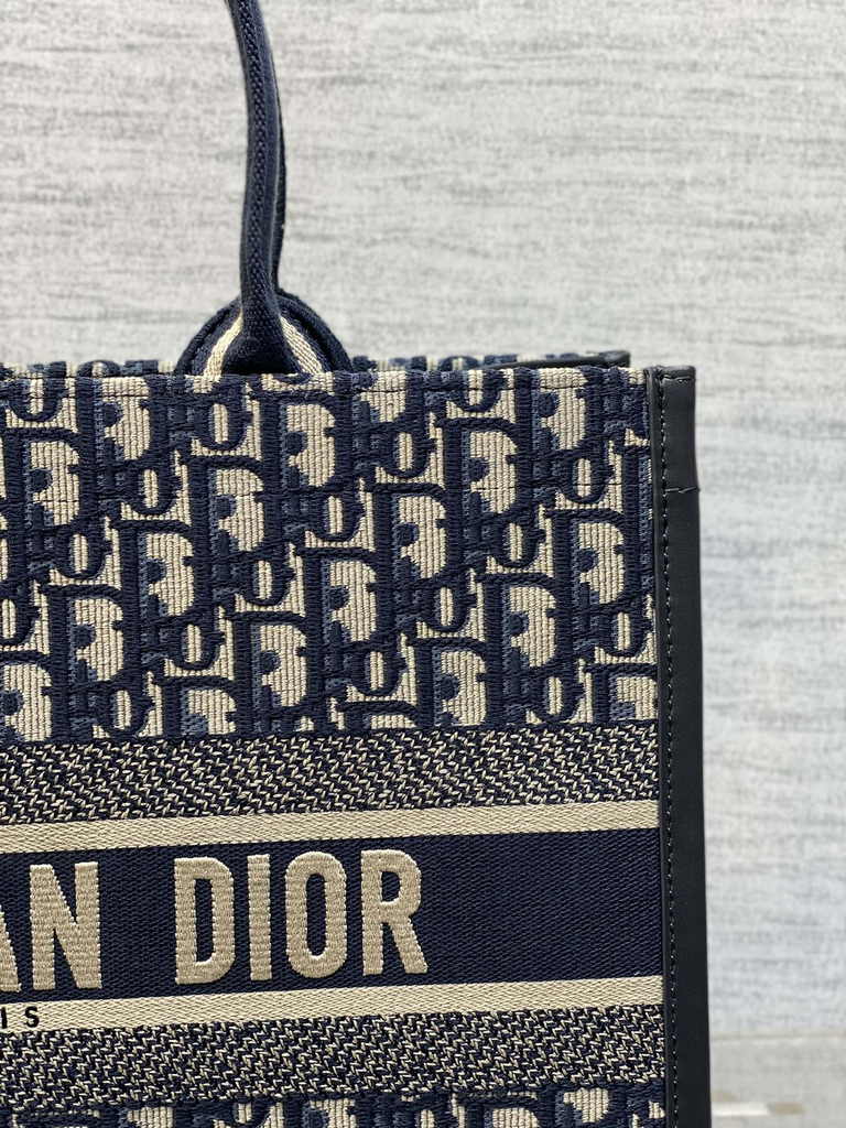 Medium Dior Book Tote M1296 Blue Dior Oblique Embroidery and Calfskin - Default Title - View 9