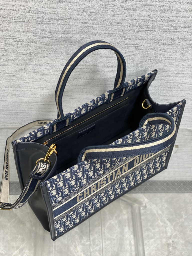 Medium Dior Book Tote M1296 Blue Dior Oblique Embroidery and Calfskin - Default Title - View 5