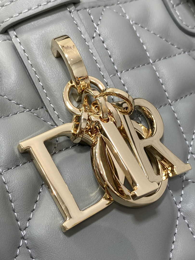 Medium Dior Toujours Bag M2821 Gray Macrocannage Calfskin