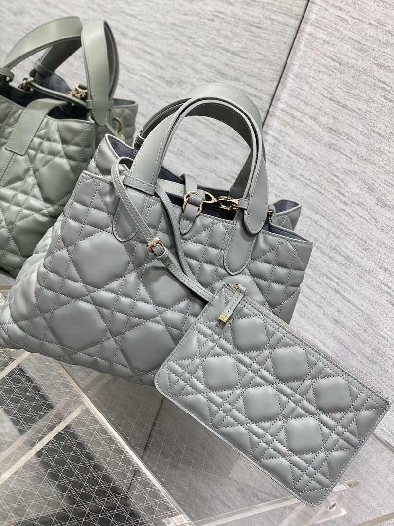Medium Dior Toujours Bag M2821 Gray Macrocannage Calfskin