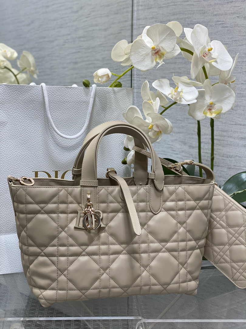 Medium Dior Toujours Bag M2821 Beige Macrocannage Calfskin - Default Title - View 1