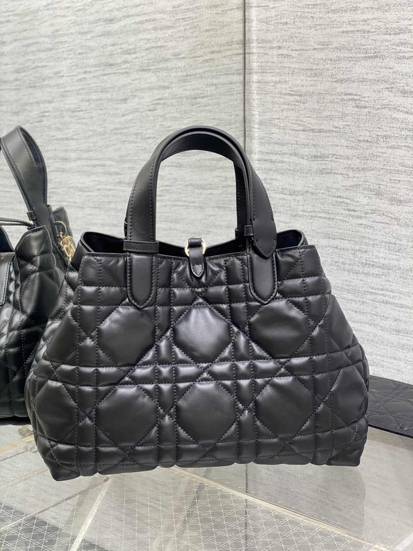 Medium Dior Toujours Bag M2821 Black Macrocannage Calfskin - Default Title - View 3