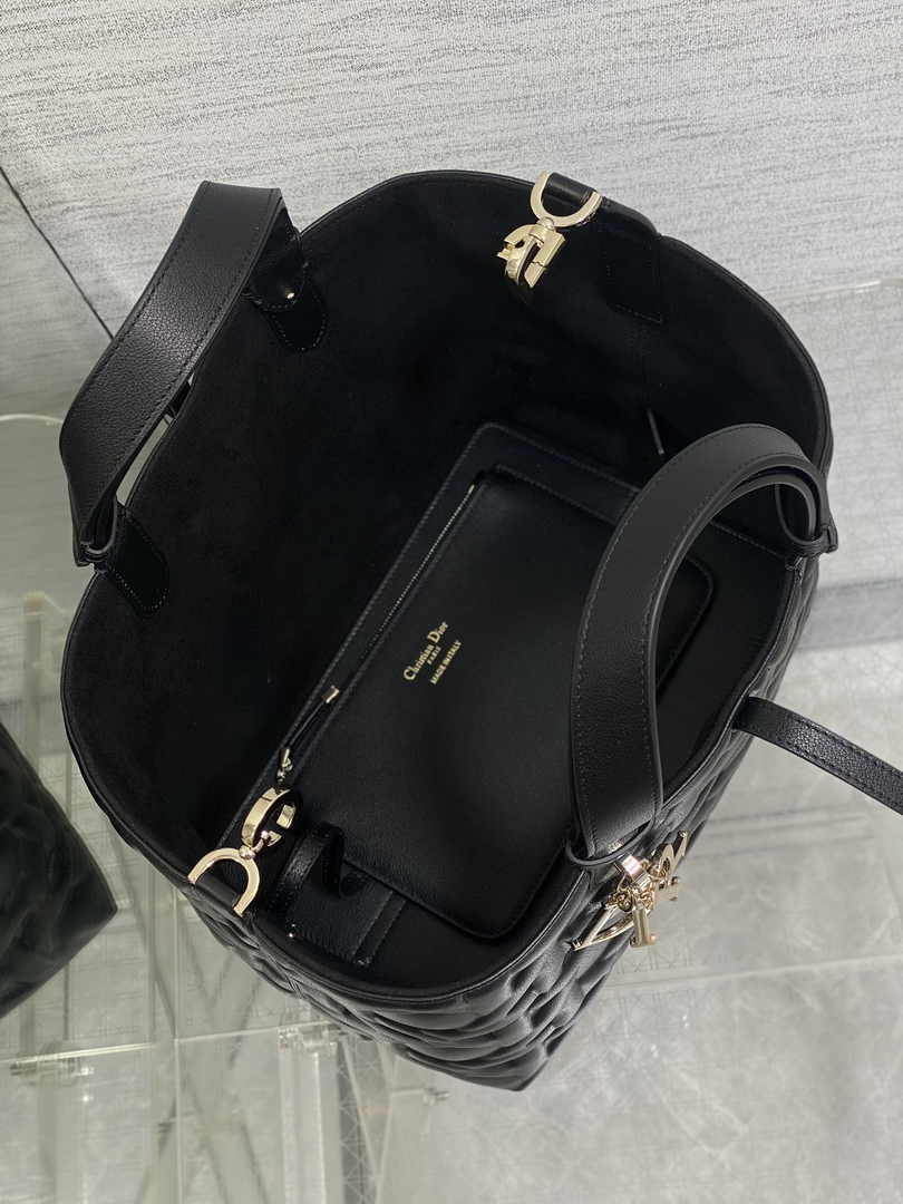 Medium Dior Toujours Bag M2821 Black Graphic Cannage Calfskin - Default Title - View 6