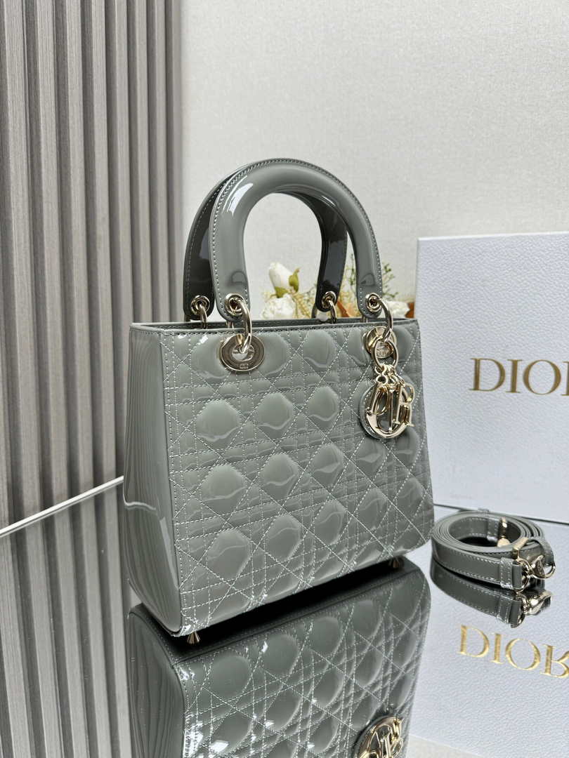 Medium Lady Dior Bag M0565 Gray Patent Leather - Default Title - View 3