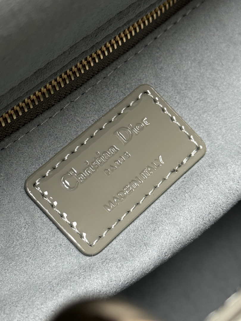 Medium Lady Dior Bag M0565 Gray Patent Leather - Default Title - View 7