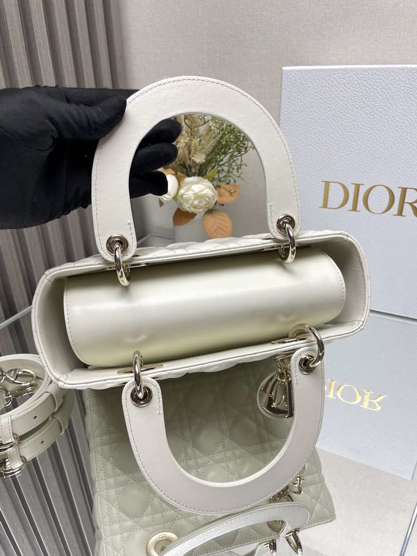 Medium Lady Dior Bag M0565 Beige Cannage Lambskin - Default Title - View 5