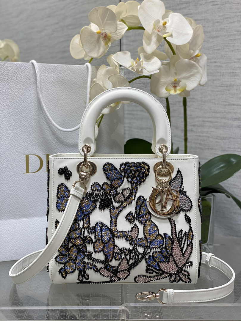 Medium Lady Dior Bag M0565 White Cannage Calfskin - Default Title - View 1