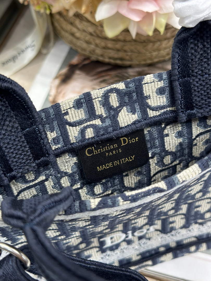 Mini Dior Book Tote – Blue Dior Oblique Embroidery & White Lace - S5584