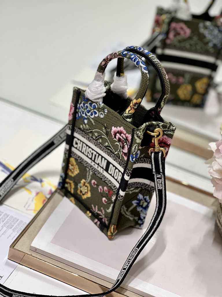 Mini Dior Book Tote Phone Bag S5555 Green Multicolor Raffia Petites Fleurs