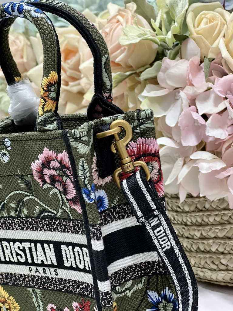 Mini Dior Book Tote Phone Bag S5555 Green Multicolor Raffia Petites Fleurs