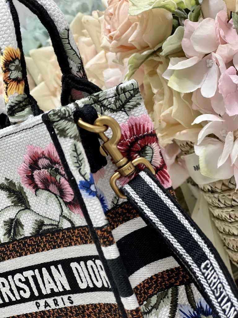 Mini Dior Book Tote Phone Bag S5555 White Multicolor Raffia Petites Fleurs