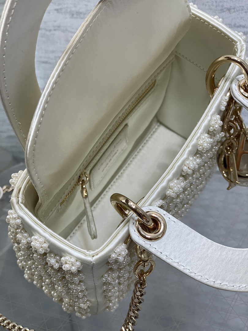 Mini Lady Dior Bag M0505 White Lambskin M910 - Default Title - View 7