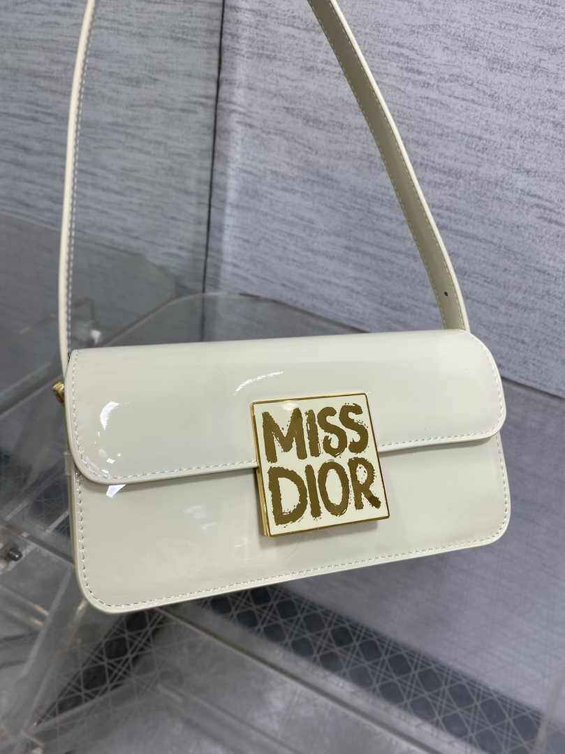 Miss Dior Flap Bag M2610 Beige Patent Calfskin - Default Title - View 3
