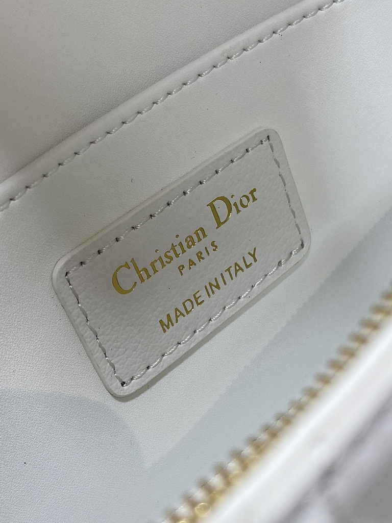 Miss Dior Flap Bag M2610 White Quilted Miss Dior Allover Calfskin - Default Title - View 10