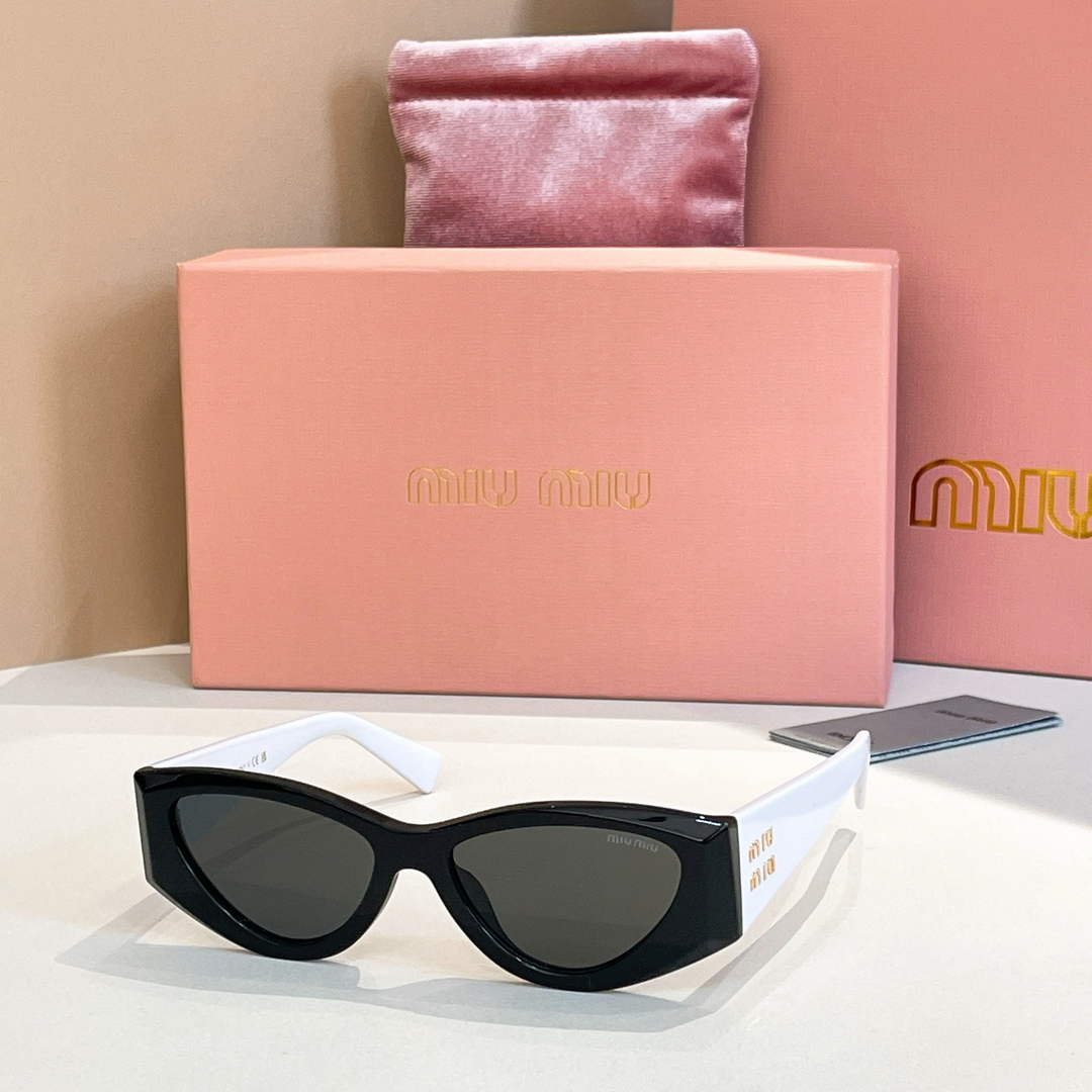 Miu Miu Sunglasses 20252821 - Default Title - View 1