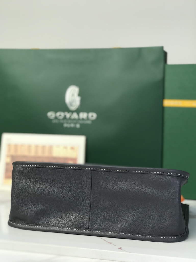 Goyard Musette bag, Goyardine Canvas Gray