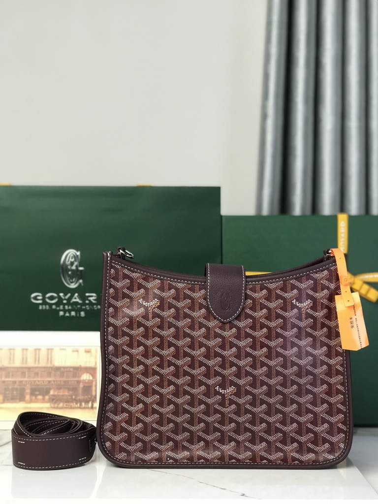 Goyard Musette bag, Goyardine Canvas Purple
