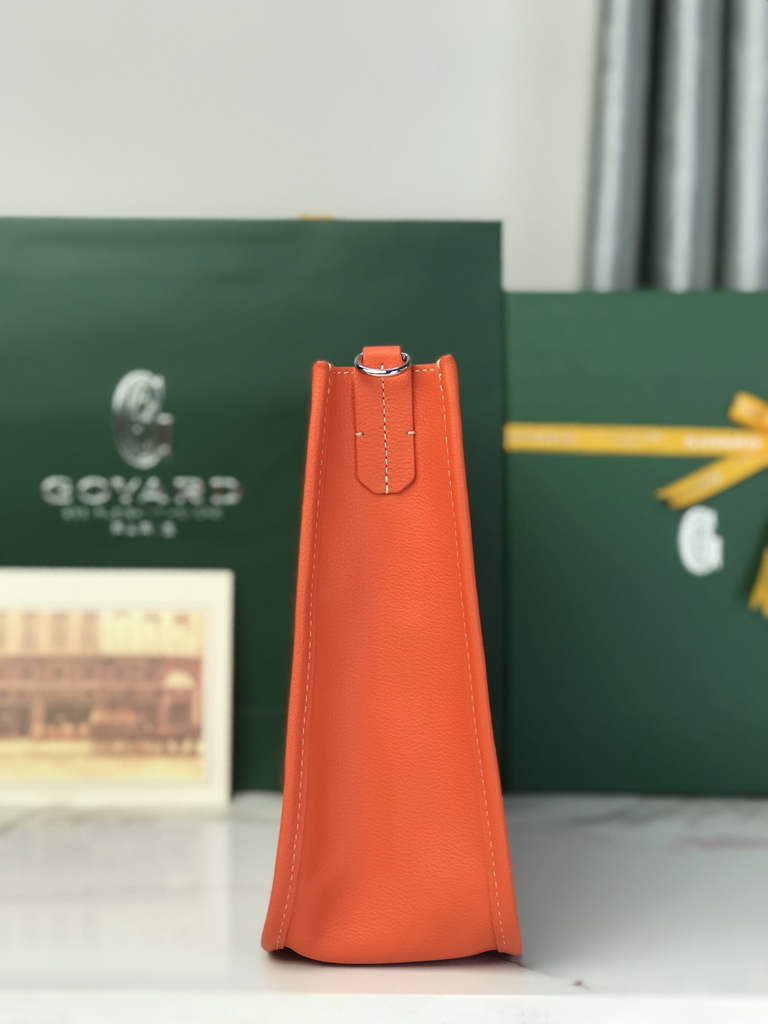 Goyard Musette bag, Goyardine Canvas Orange