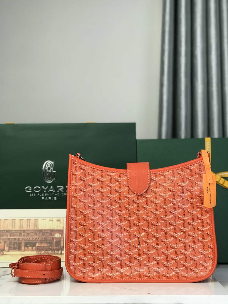 Goyard Musette bag, Goyardine Canvas Orange
