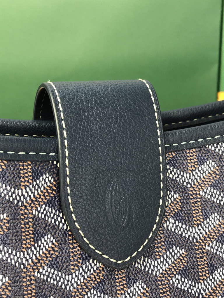 Goyard Musette bag, Goyardine Canvas Black