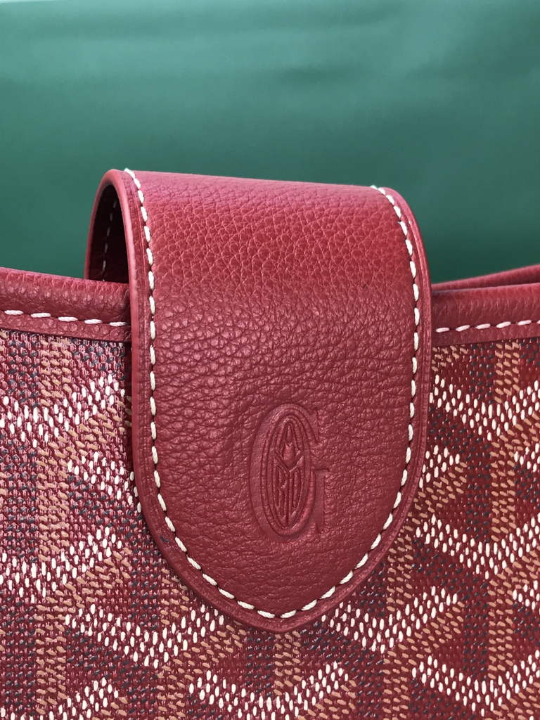 Goyard Musette bag, Goyardine Canvas Red