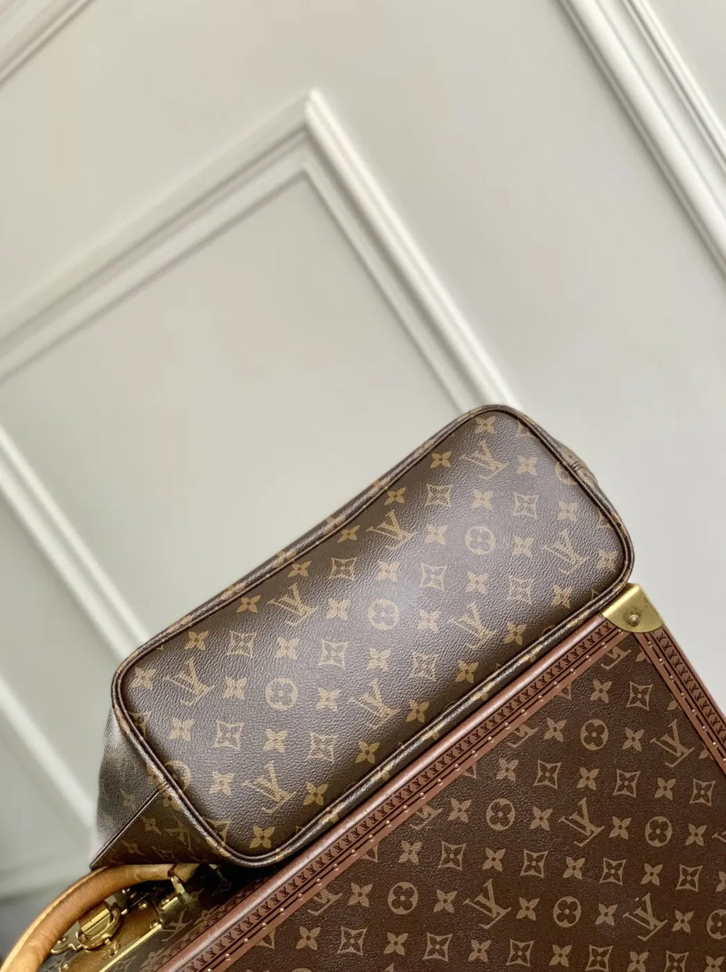 Louis Vuitton Neverfull Inside Out MM Bag, M14994 Monogram Navy Coated canvas