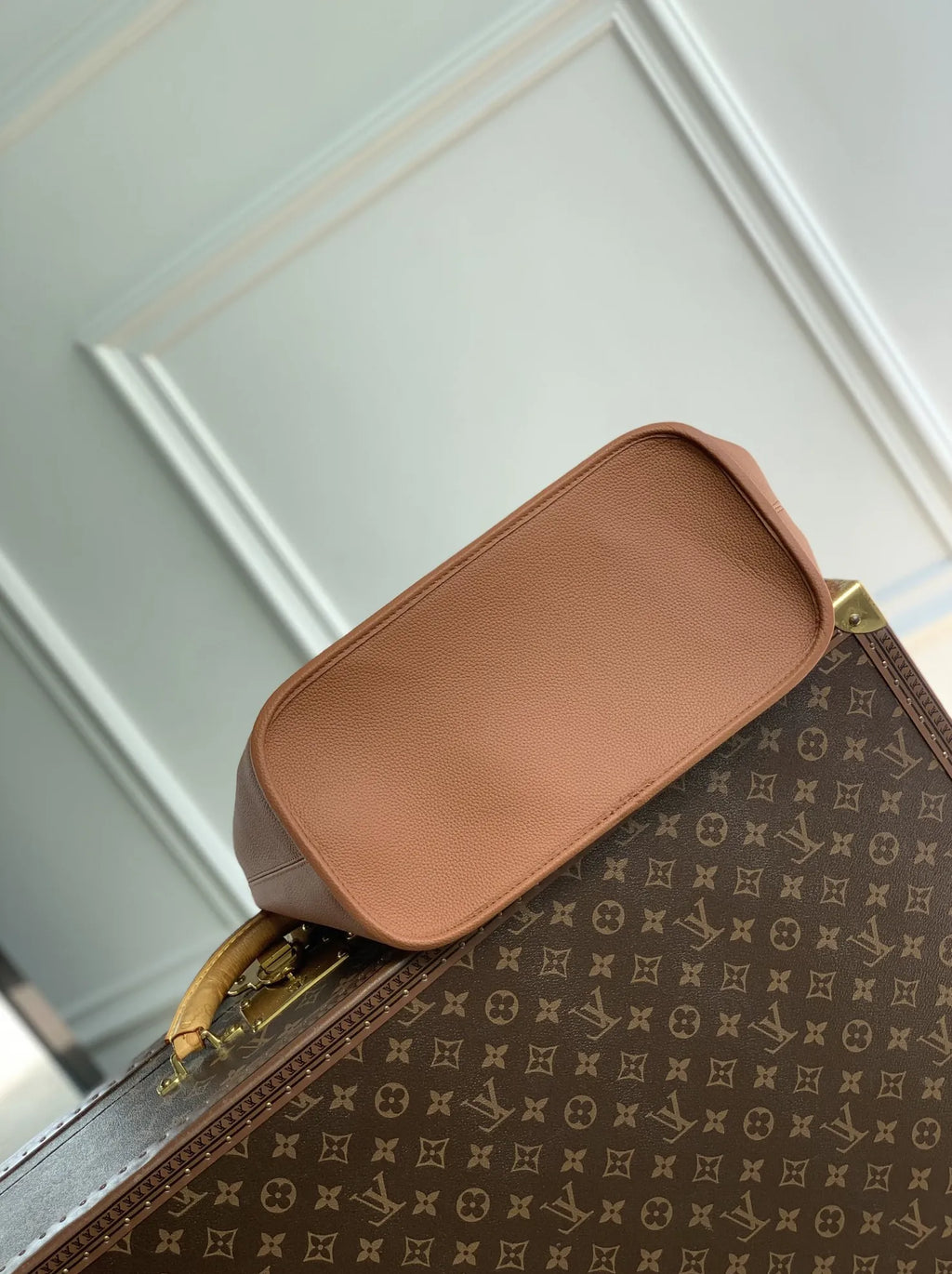 Louis Vuitton Neverfull Inside Out MM Bag, M28352 Brown Monogram canvas